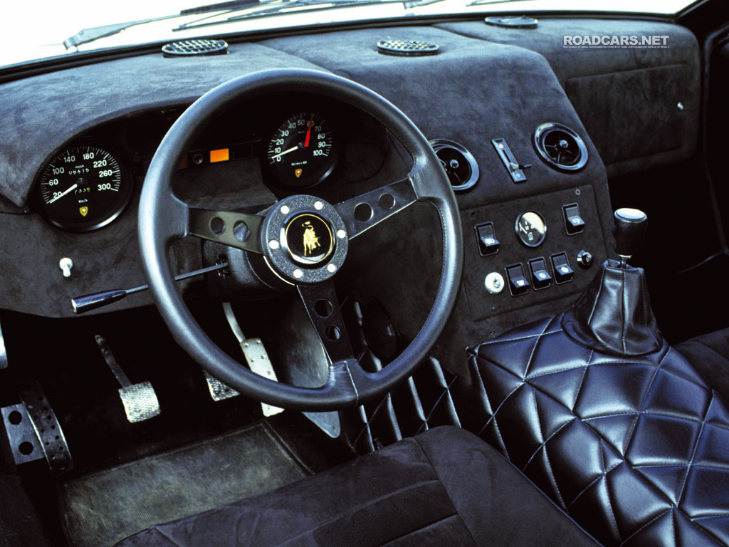 Lamborghini 400GT Interior